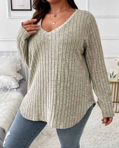 Plain colour sweater with long sleeves