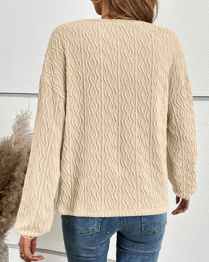 Plain top with buttons