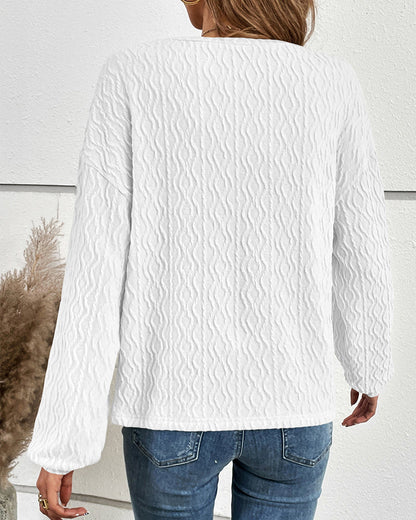 Plain top with buttons