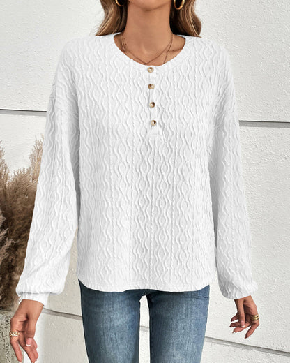 Plain top with buttons