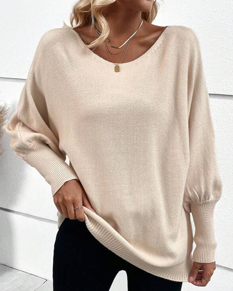 Effortlessly stylish top with a round neckline