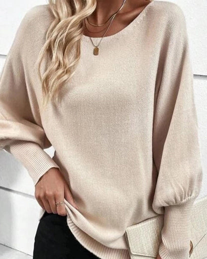 Effortlessly stylish top with a round neckline