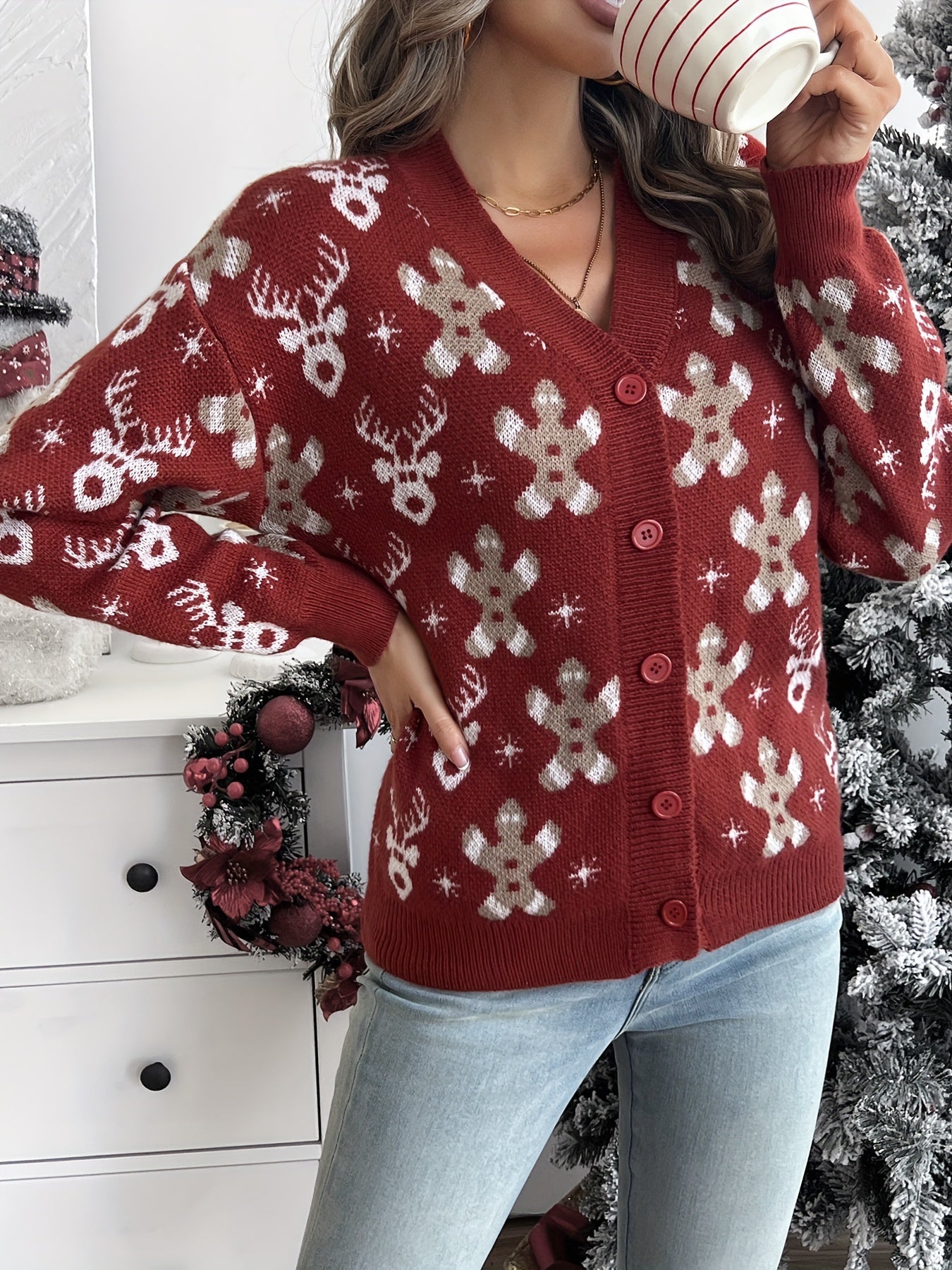 Elin | Elegant knitted Christmas cardigan with buttons