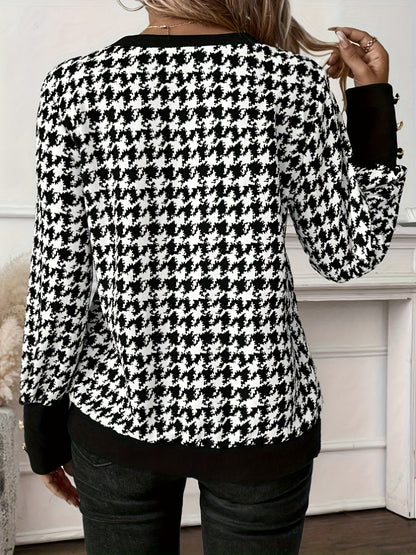 Elise | Elegant houndstooth V-neck sweatshirt