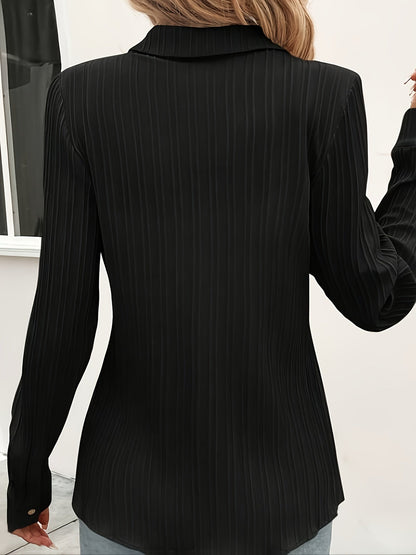 Emma | Plain shirt with button closure and long sleeves