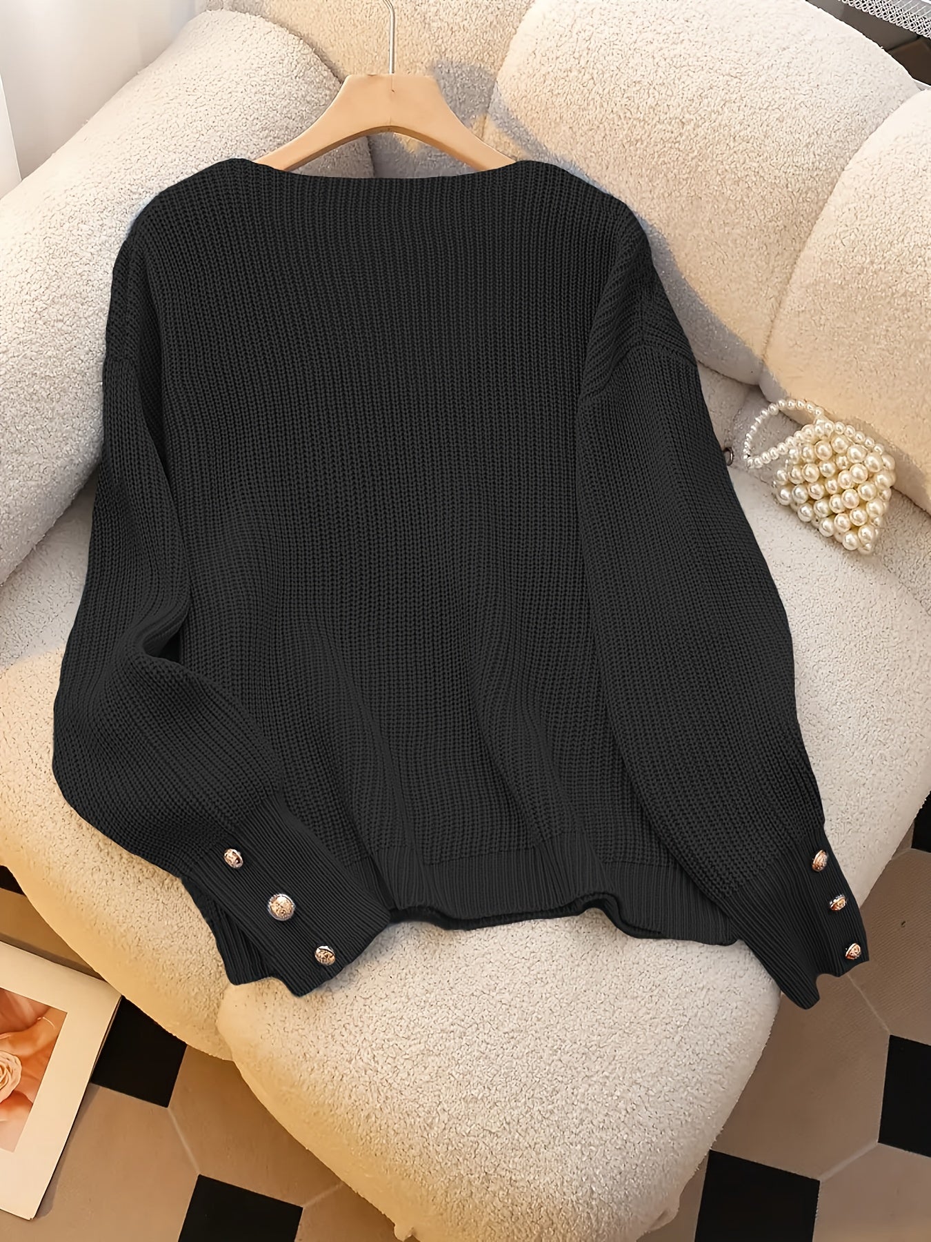 Emma | Elegant V-neck knitted jumper with long sleeves