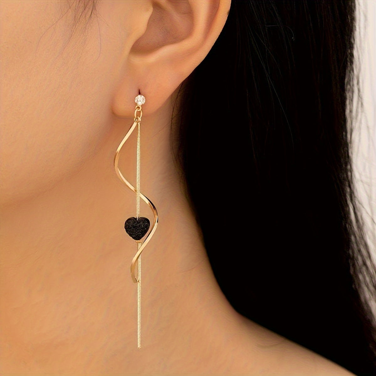 Emma | Black heart design spiral line dangle earrings