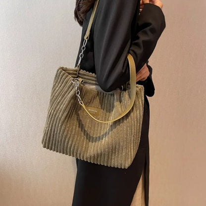 Eva | Stylish Shoulder Bag in Black Leather