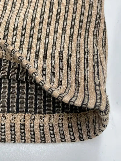 Casual men's T-shirt with jacquard pattern