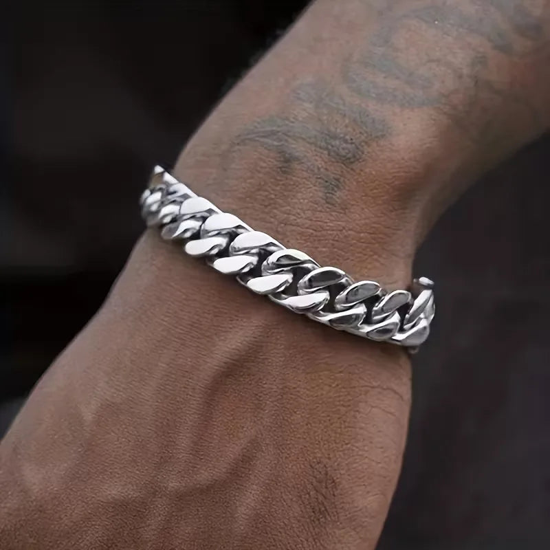 Cuban link bracelet with lobster clasp