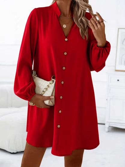 Shirt dress with V-neck and long sleeves