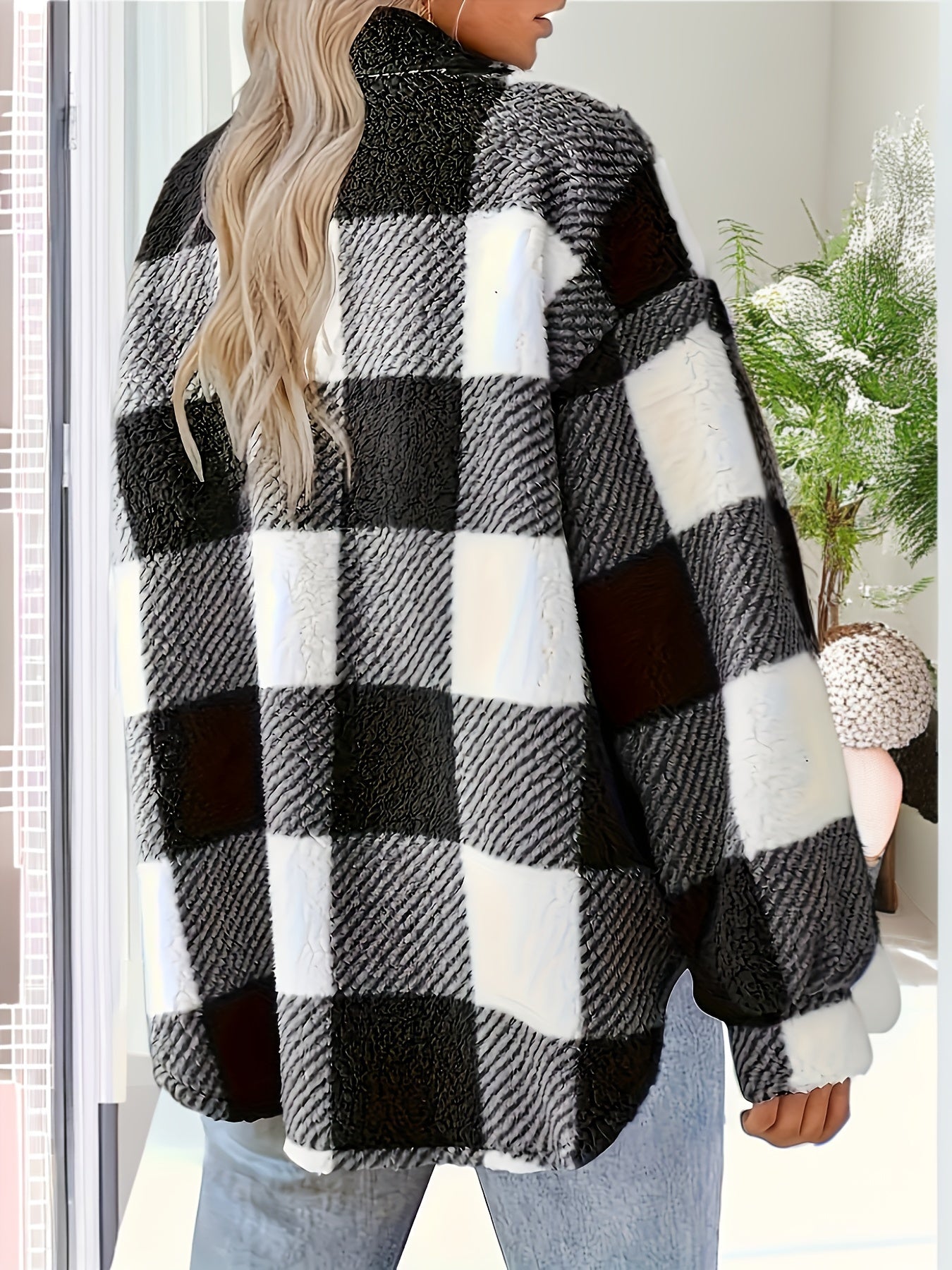 Feline | Checked Button Coat with Long Sleeves