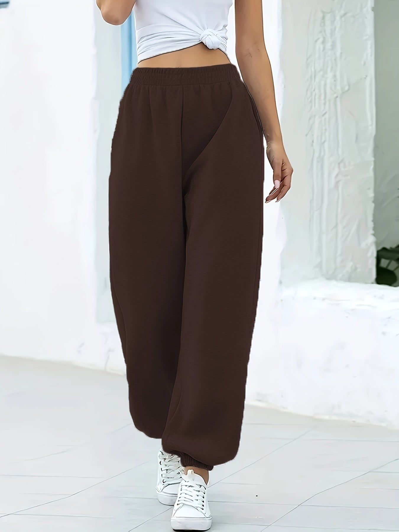 Femke | Plain Elasticated High-Waisted Joggers