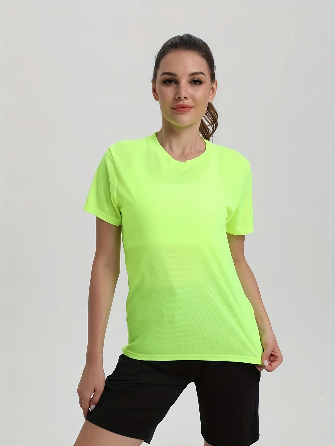 Fien | Quick-drying lightweight sports shirt for women