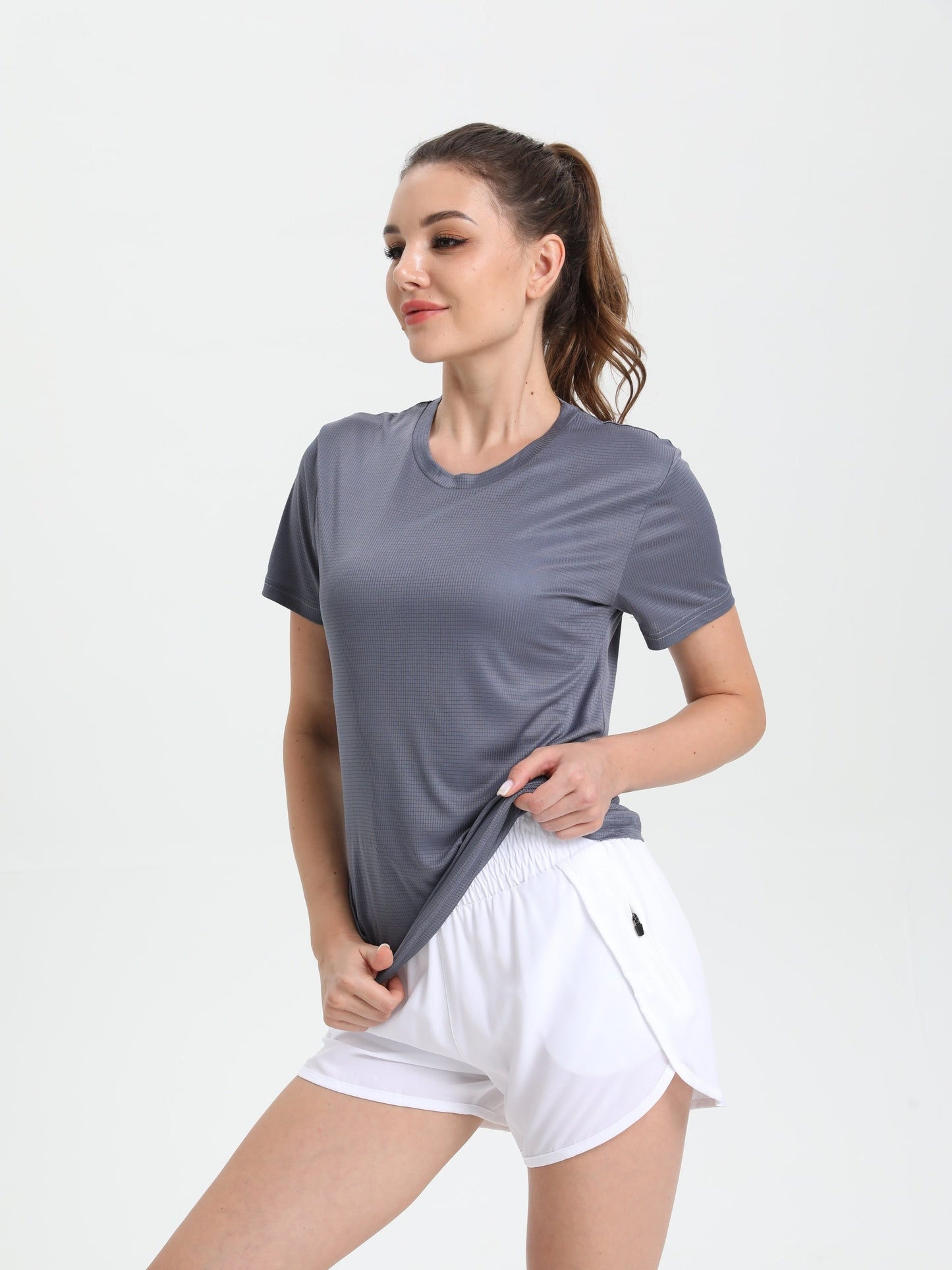 Fien | Quick-drying lightweight sports shirt for women