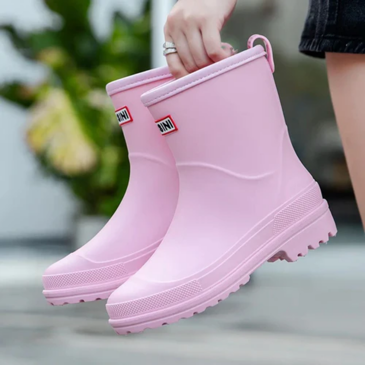 Floor | Trendy waterproof ladies' rain boots