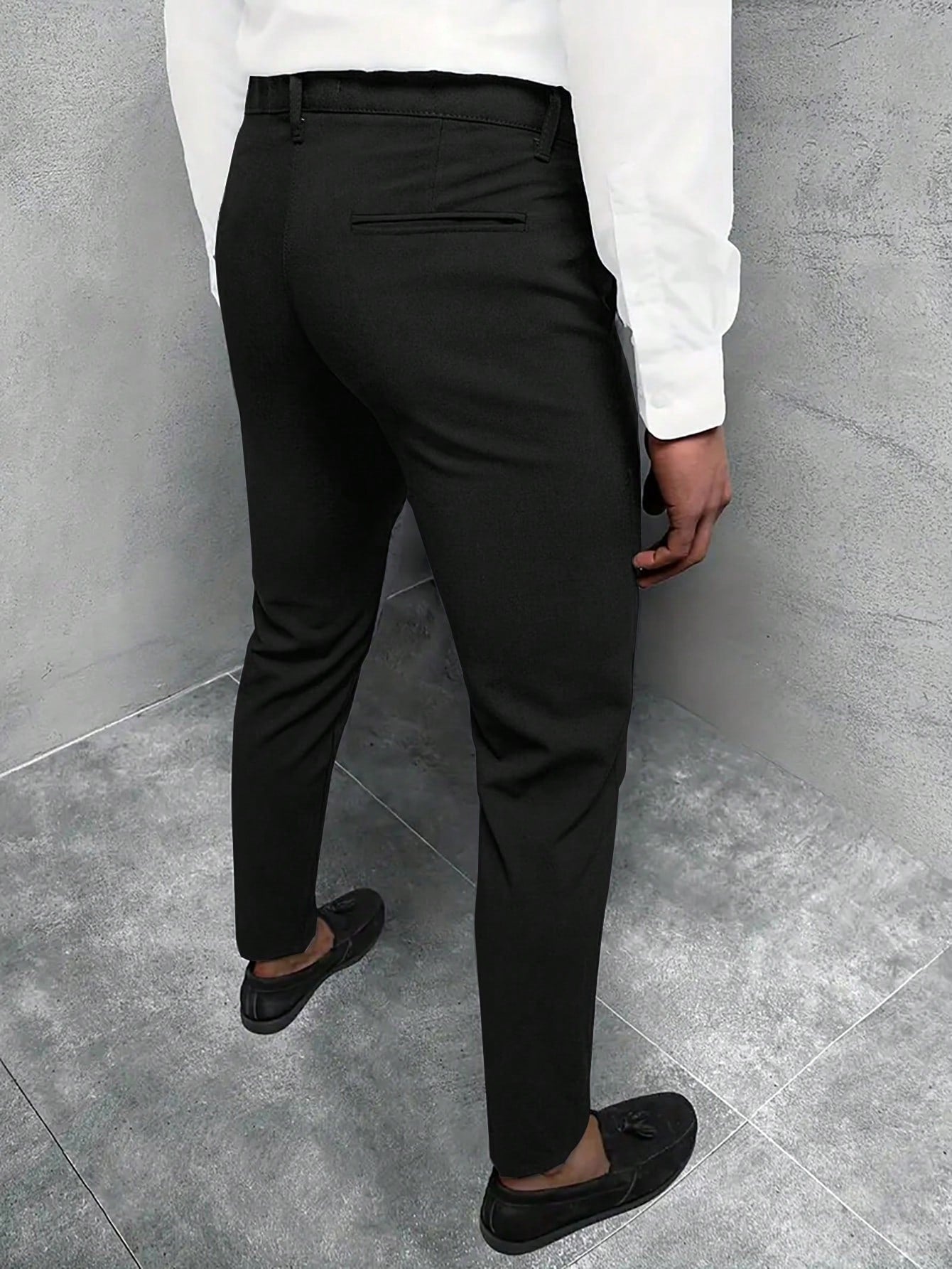 Jasper | Plain-coloured men's trousers for casual business trips