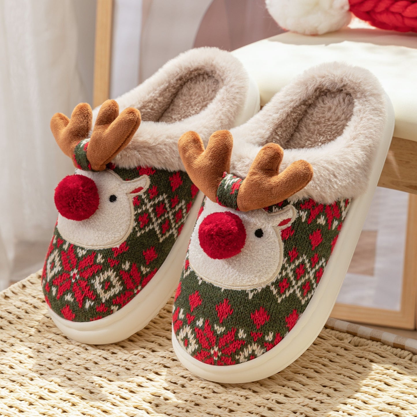 Jasper | Cosy Christmas Reindeer Plush Slippers