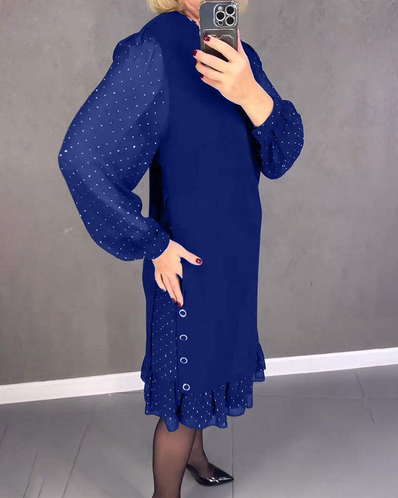 Long-sleeved elegant dress with polka dots