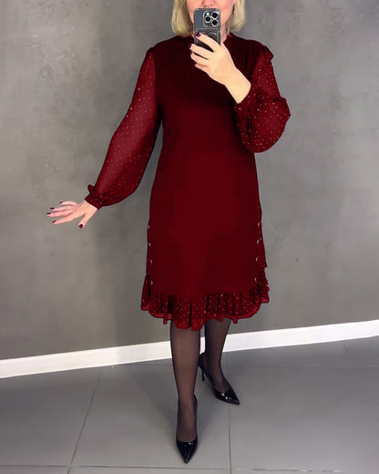 Long-sleeved elegant dress with polka dots