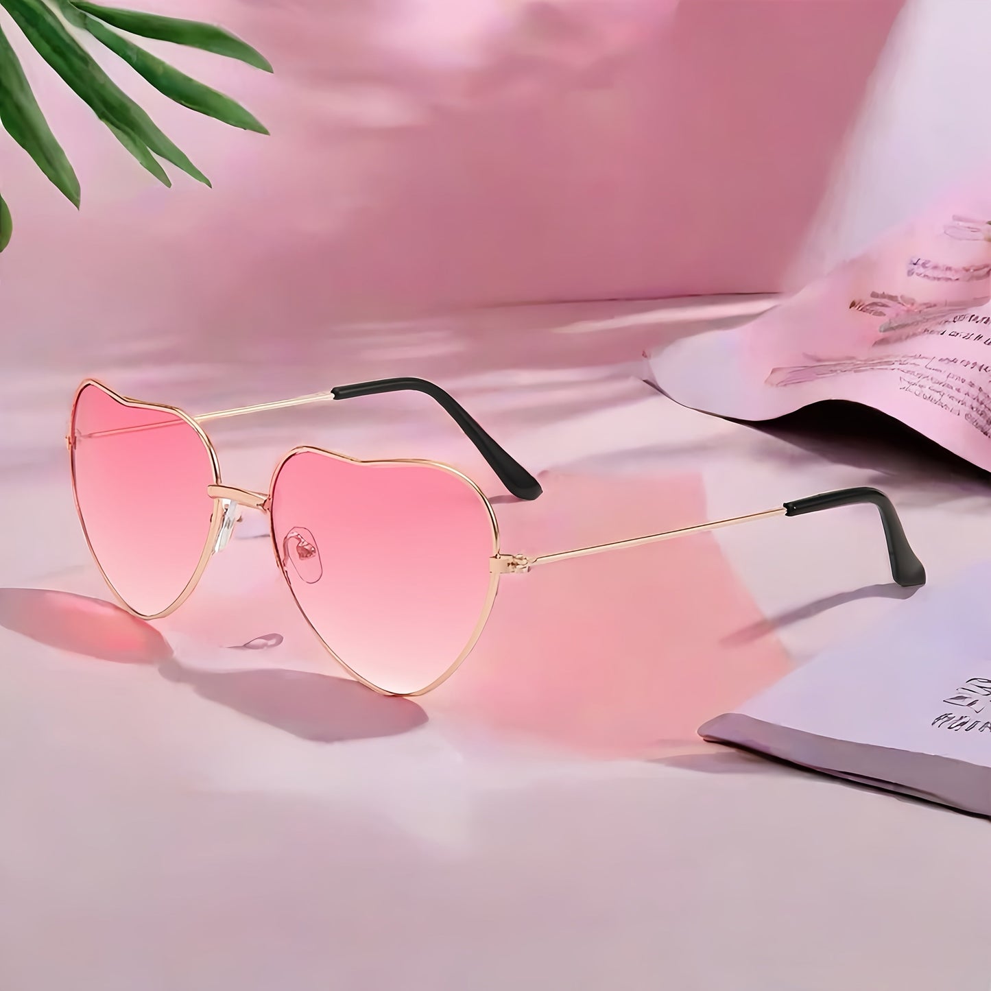 Lotte | Chic Pink Heart-Shaped Fashion Glasses