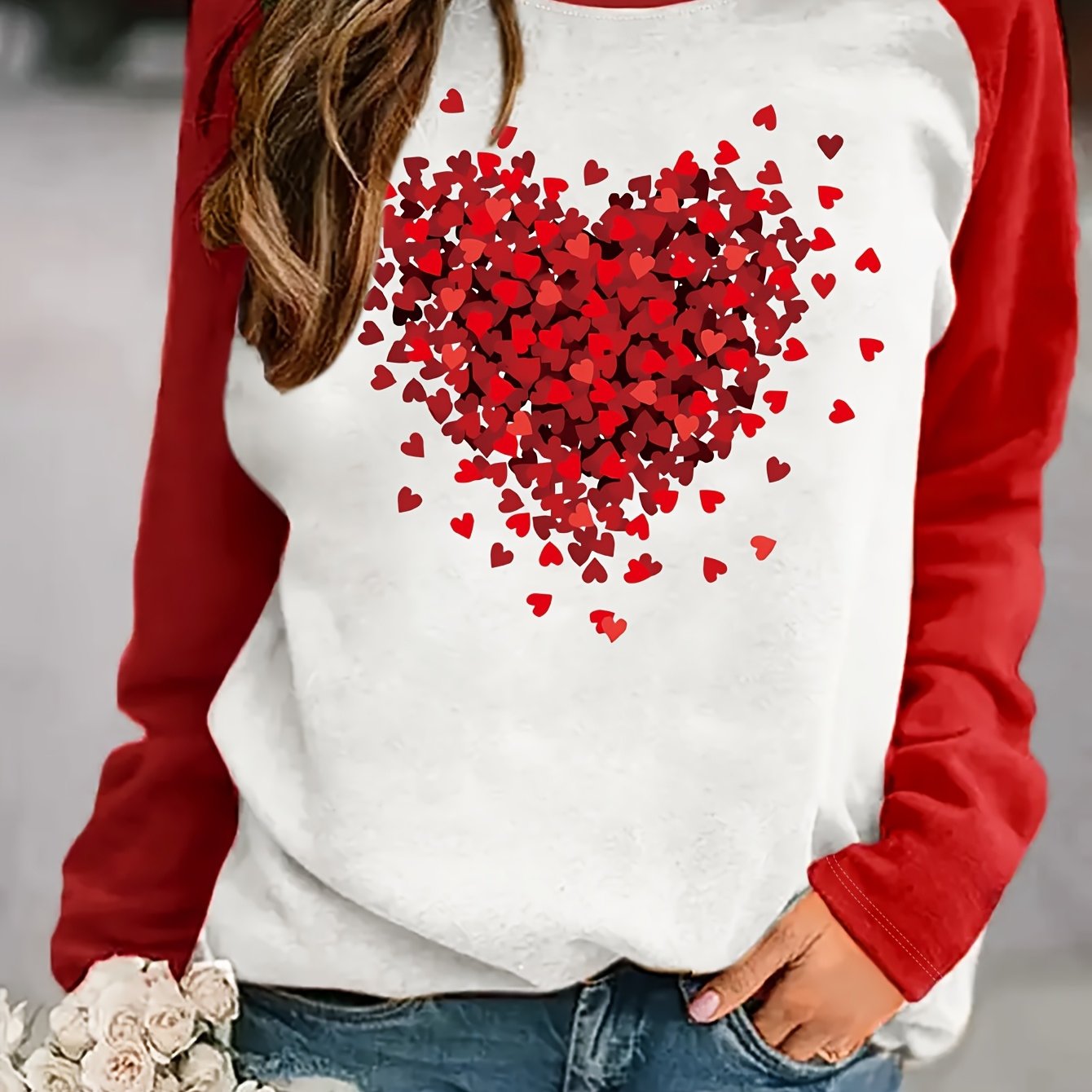 Lotte | Heart Print Sweatshirt with Round Neck