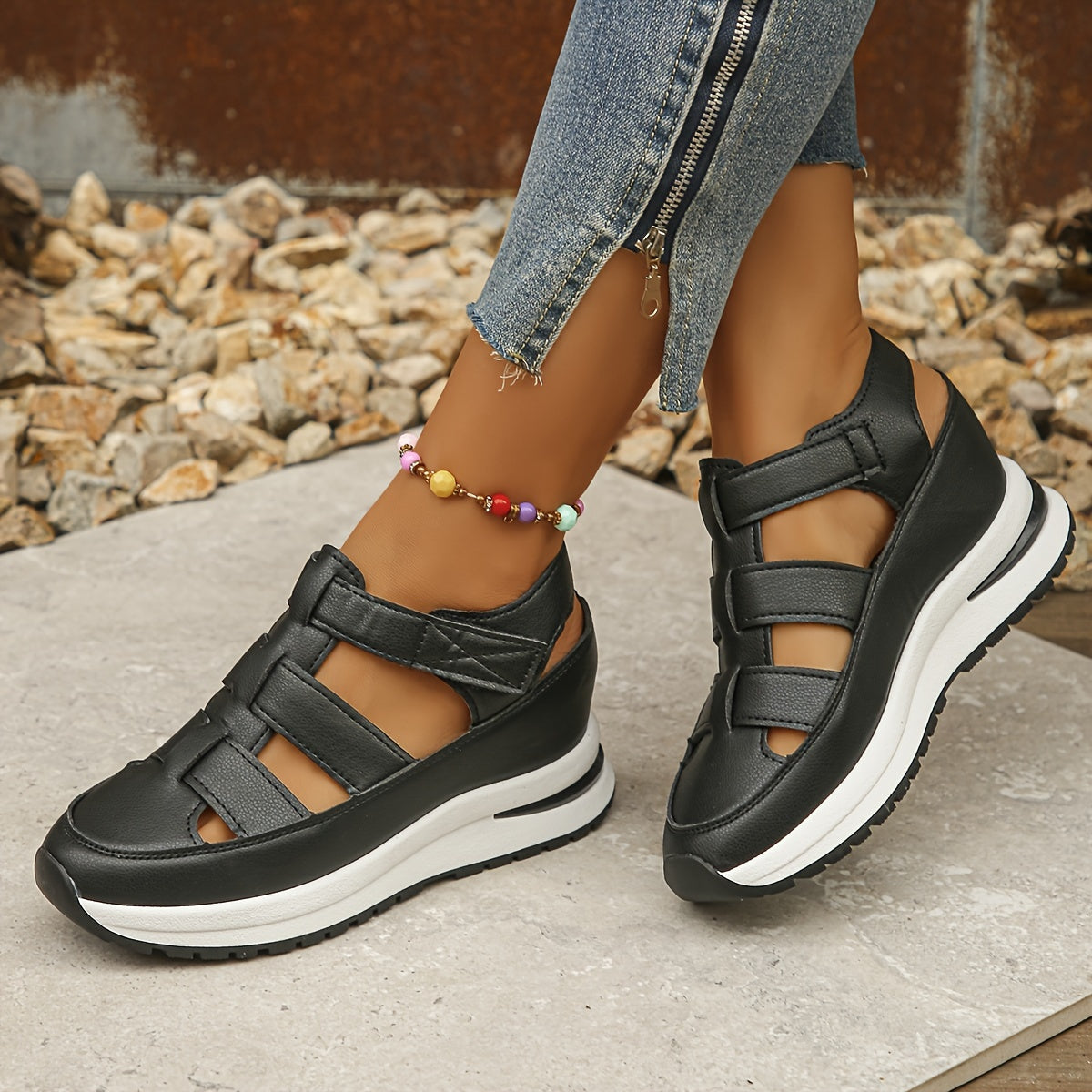 Lotte | Soft Sole Platform Sandals with Round Toe