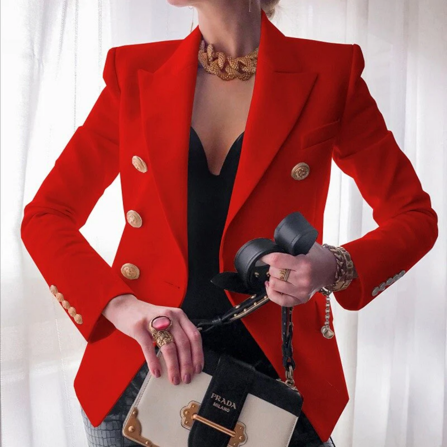 Louise | Comfortable blazer with cotton buttons