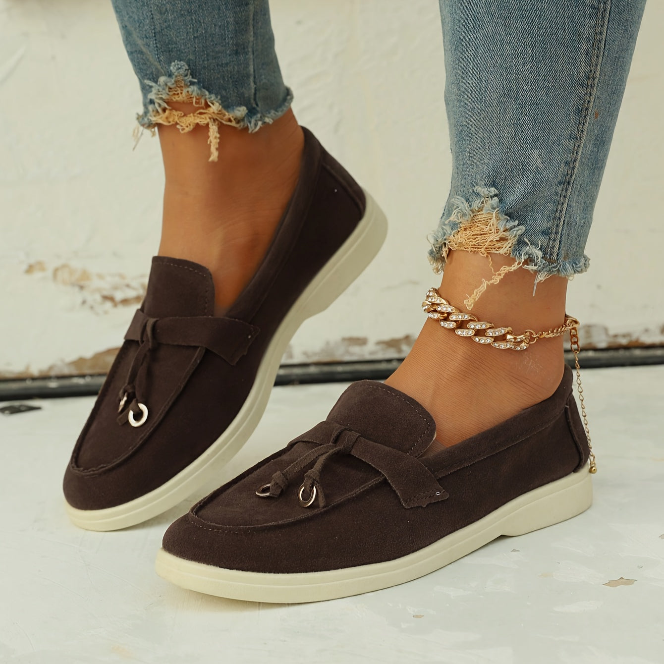 Mila | Women's tassel loafer with iron ring and decoration