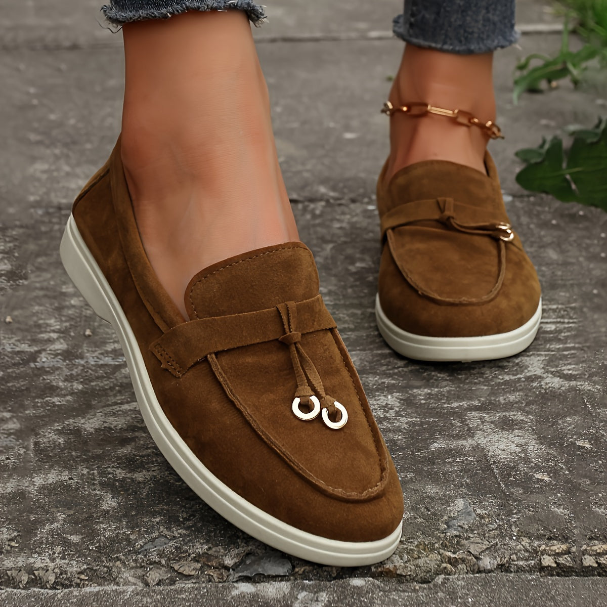 Mila | Women's tassel loafer with iron ring and decoration
