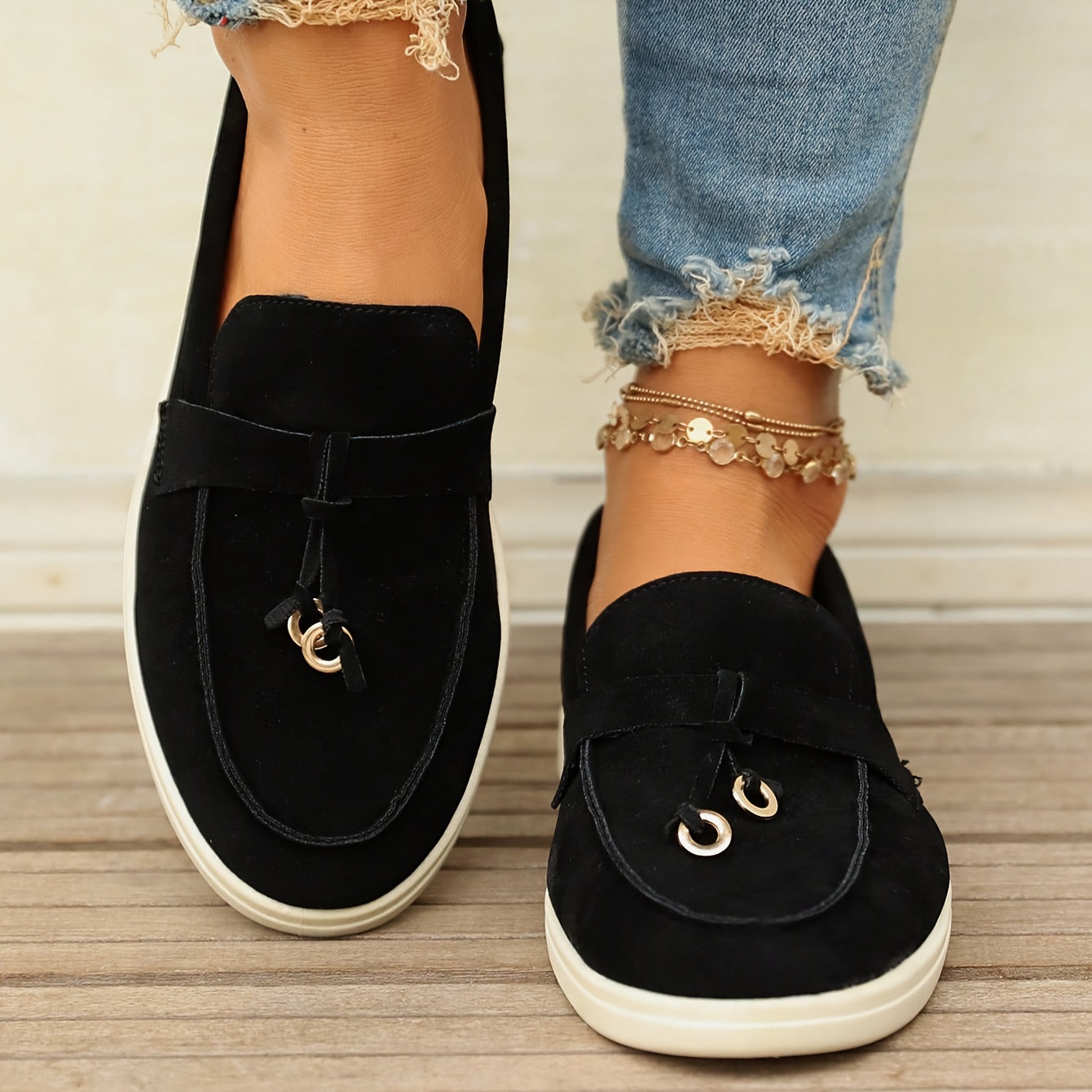 Mila | Women's tassel loafer with iron ring and decoration
