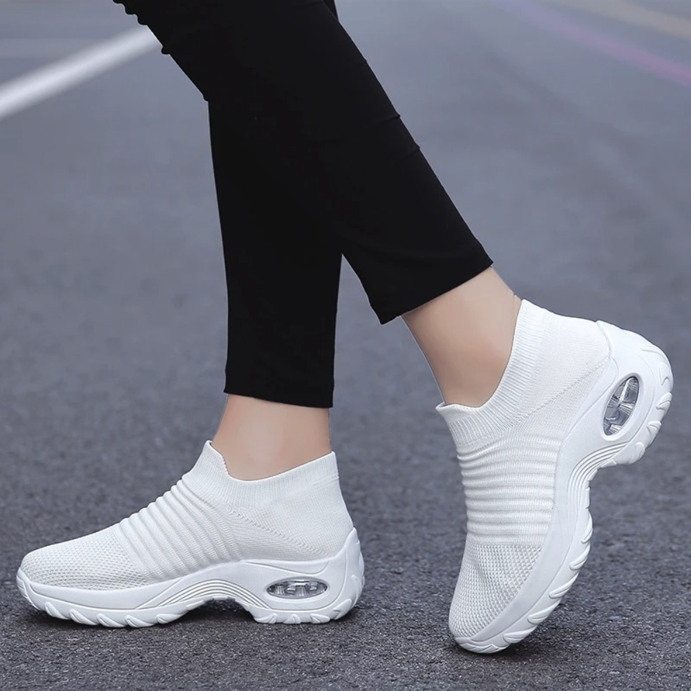 Supportive shoes with arch support