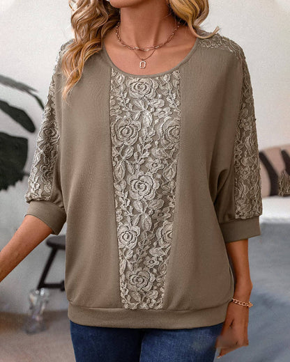 Relaxed top with lace patchwork
