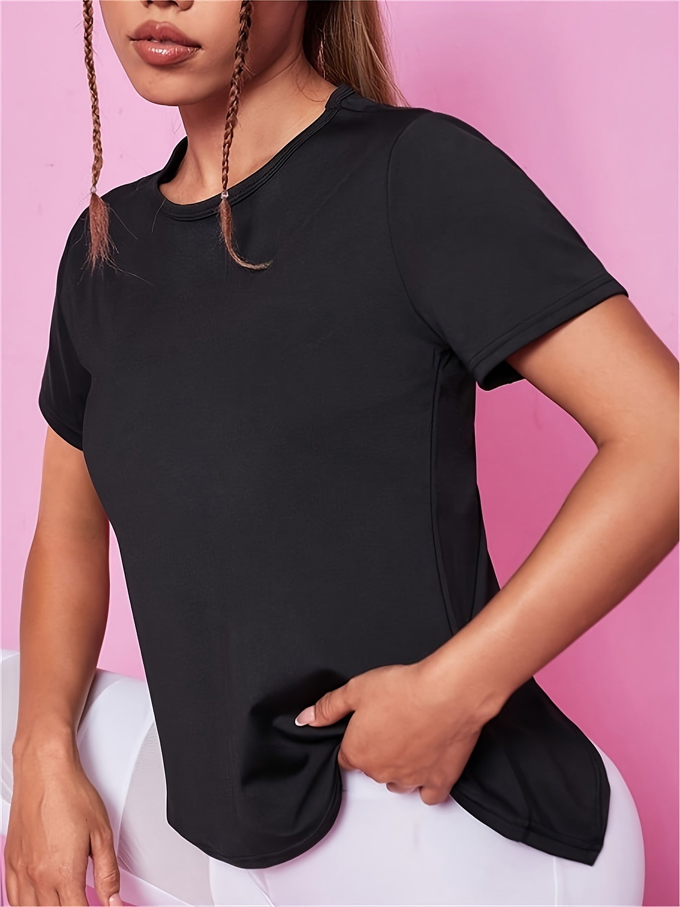Sara | Quick-drying women's sports t-shirt with short sleeves and breathable mesh contrast