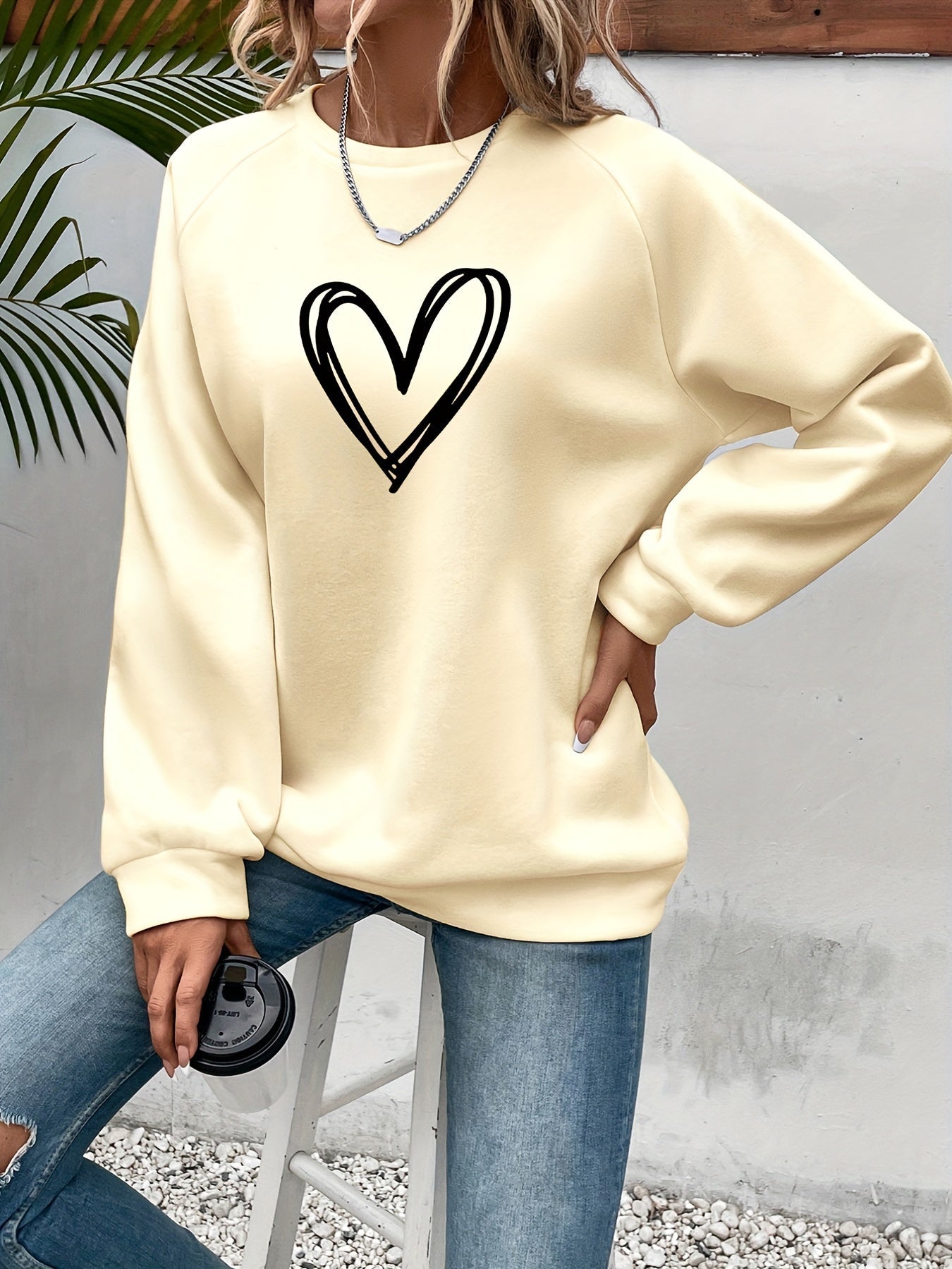 Sophie | Casual sweatshirt with heart print