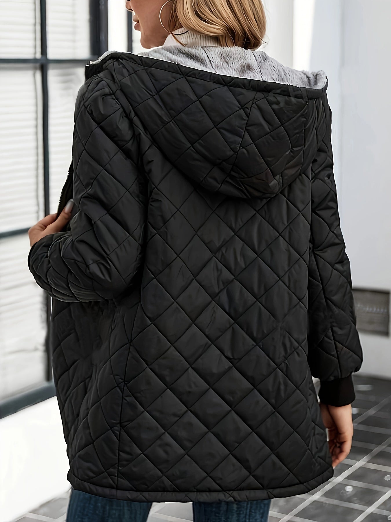 Sophie | Women's Puffer Jacket with Geometric Pattern