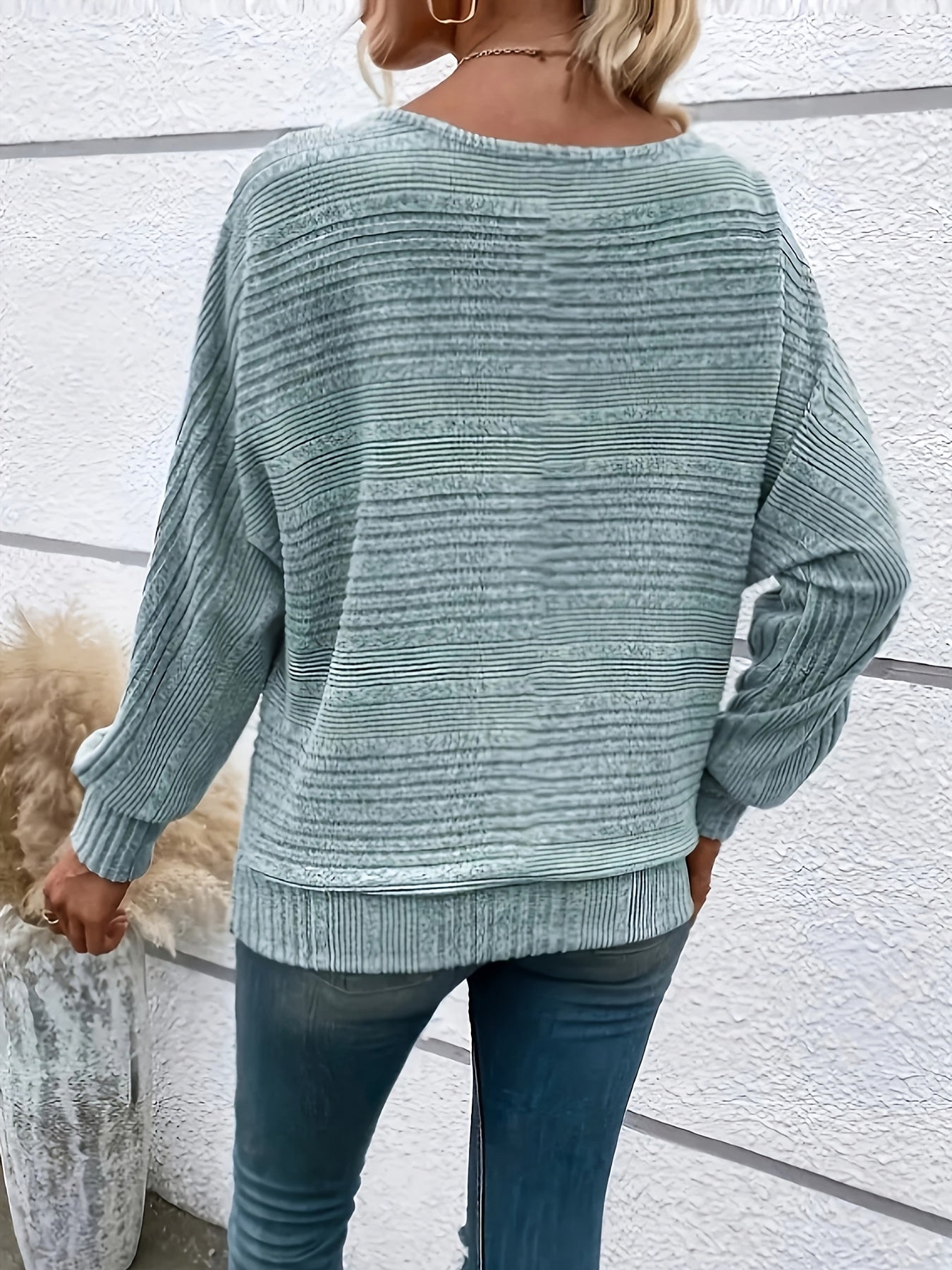Sophie | Plain casual pullover with round neck and wide sleeves