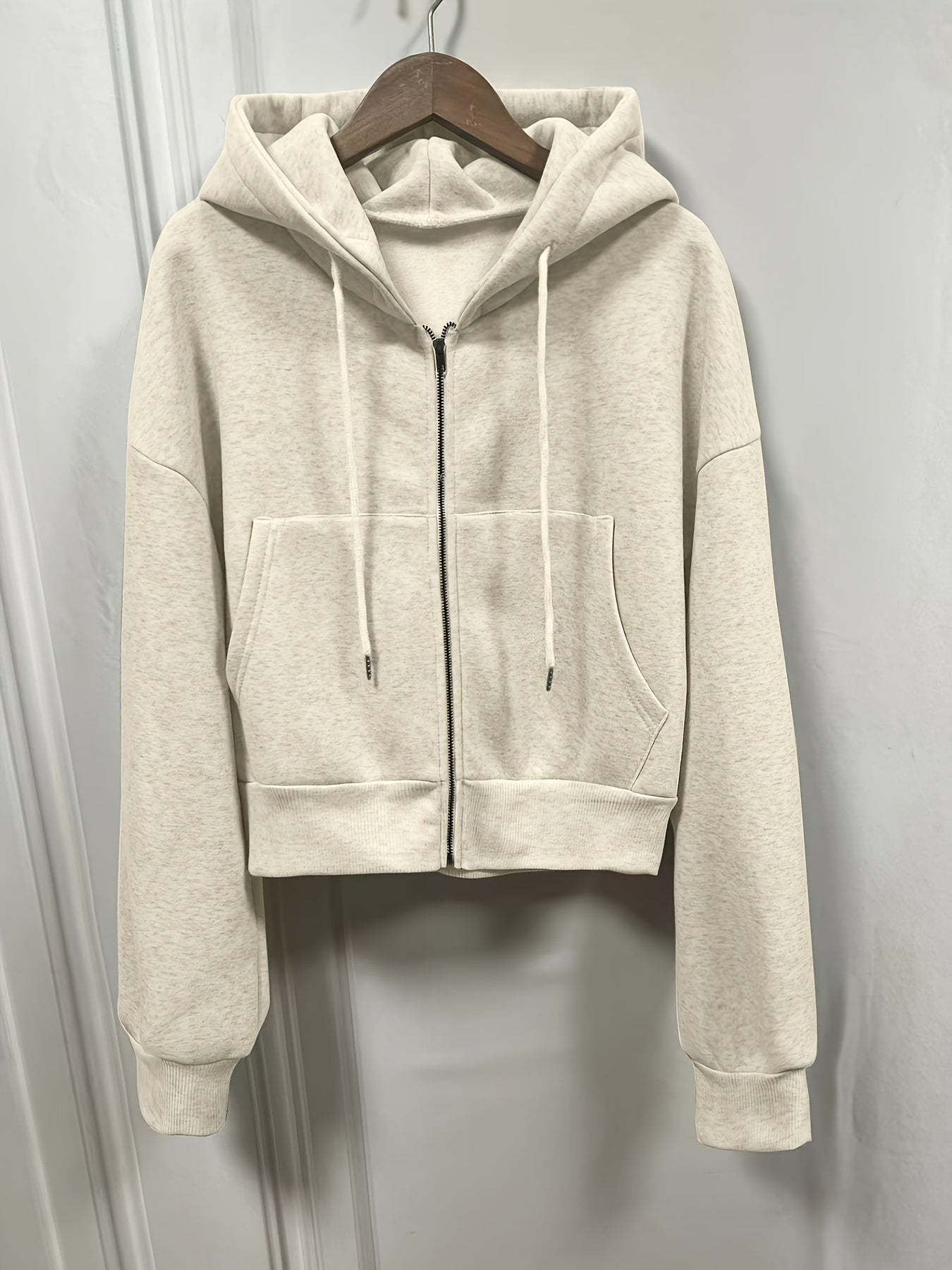 Sophie | Plain hoodie with zip and drawstring
