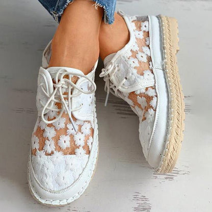 Sophie | Airy shoe with floral pattern