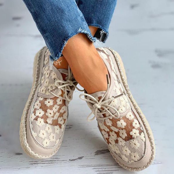 Sophie | Airy shoe with floral pattern