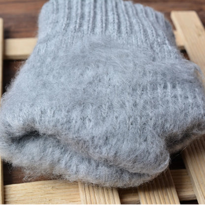 Sophie | Stylish and Functional Knitted Gloves