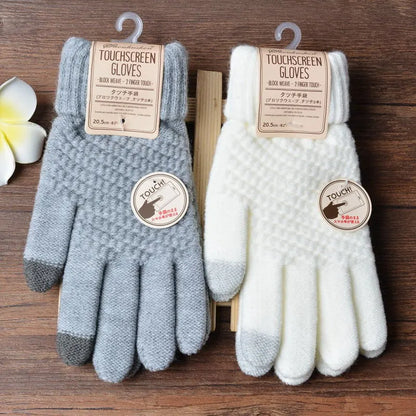 Sophie | Stylish and Functional Knitted Gloves