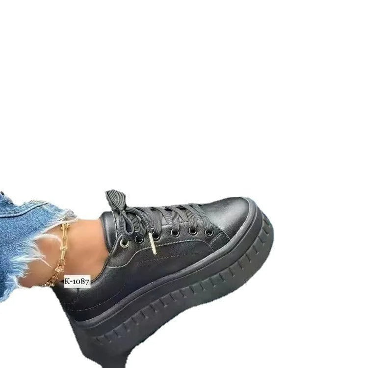 Sophie | Stylish Sneakers