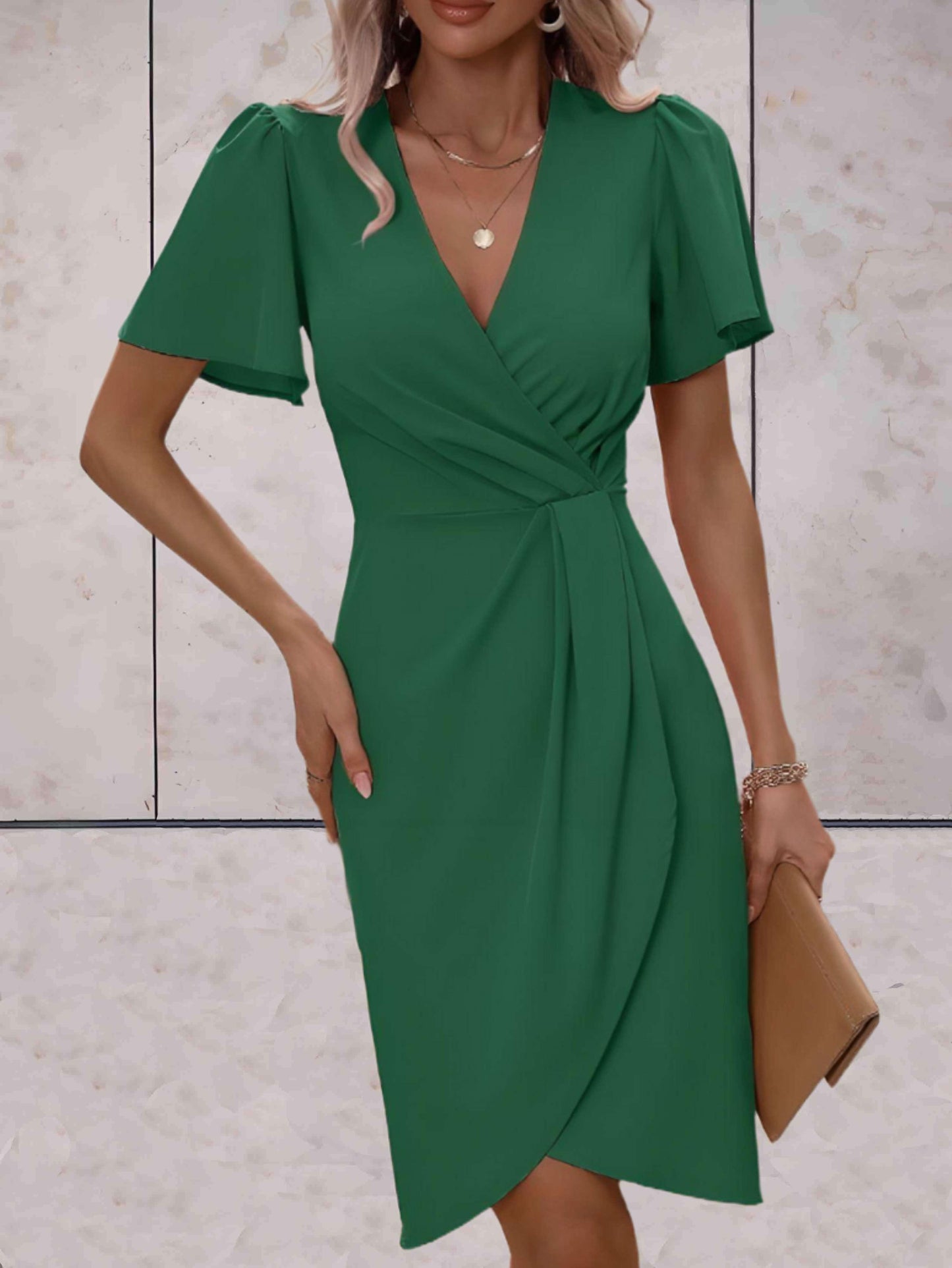Sophie | Fitted dress with V-neck and wrap