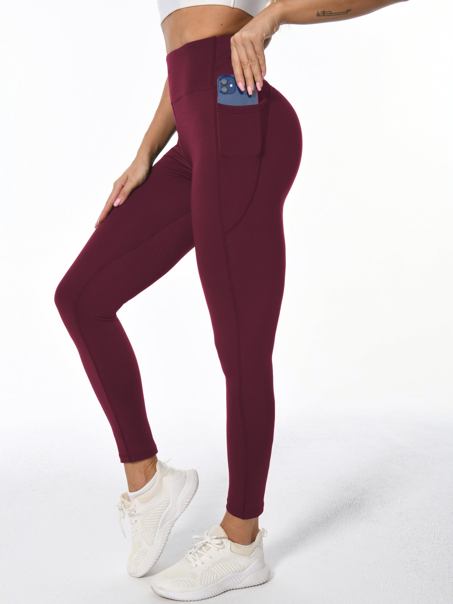 Sophie | Soft Stretchy Ladies' Sports Leggings with Bum Lift and Pockets