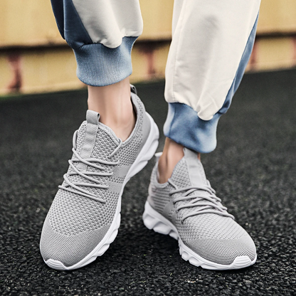 Sports Shoes with Responsive Heel Cushioning