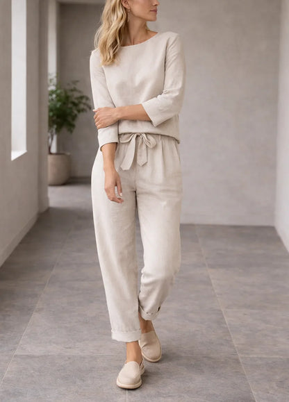 Lightweight Two-Piece Ladies Set with Belt