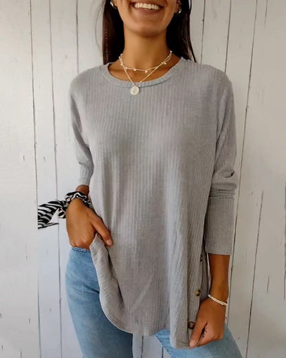 Top with long sleeves and round neck